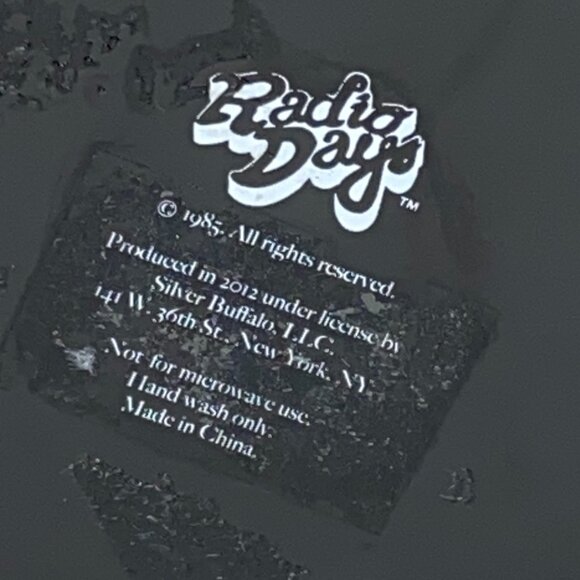 2012 Marylin Monroe Black Ceramic Collectible Coffee Mug Sparkles Red Rose - Picture 4 of 4